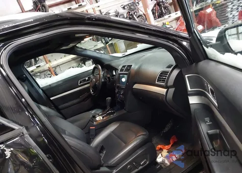 2017 Ford Explorer Xlt z USA, uszkodzony, nr VIN 1FM5K8D81HGD45485